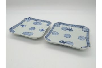 古伊万里　染付　丸紋　隅切り　5.3寸　約16cm　食卓を爽やかに彩る正角皿2客セット(葵、団花紋、五寸三分、変形皿、中皿、和皿、和食器)(R-062143)