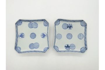 古伊万里　染付　丸紋　隅切り　5.3寸　約16cm　食卓を爽やかに彩る正角皿2客セット(葵、団花紋、五寸三分、変形皿、中皿、和皿、和食器)(R-062143)