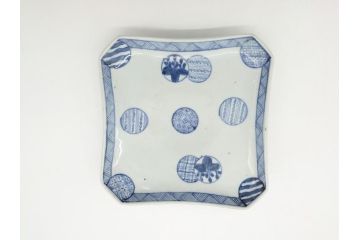 古伊万里　染付　丸紋　隅切り　5.3寸　約16cm　食卓を爽やかに彩る正角皿3客セット(葵、団花紋、五寸三分、変形皿、中皿、和皿、和食器)(R-062144)