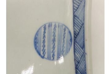 古伊万里　染付　丸紋　隅切り　5.3寸　約16cm　食卓を爽やかに彩る正角皿3客セット(葵、団花紋、五寸三分、変形皿、中皿、和皿、和食器)(R-062145)
