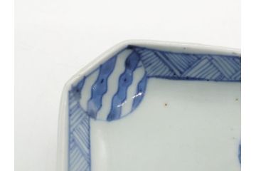 古伊万里　染付　丸紋　隅切り　5.3寸　約16cm　食卓を爽やかに彩る正角皿3客セット(葵、団花紋、五寸三分、変形皿、中皿、和皿、和食器)(R-062147)