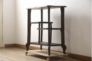 和製ビンテージ　日光彫り　隅々まで彫刻された大輪の花に目を奪われる飾り棚(茶棚、違い棚、オープンラック、ヴィンテージ)(R-062152)