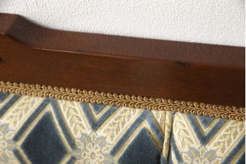 中古　美品　神戸洋家具　メープル不二屋　優雅な佇まいが魅力的な3人掛けソファ(ラウンジソファ、アームソファ、三人掛け、3P)(R-062153)