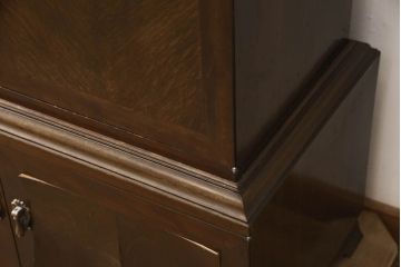 和製アンティーク　昭和中期　大正ロマン　ナラ材　たっぷり収納が嬉しい!!趣ある色合いがレトロな雰囲気を高める洋風レコードケース(レコードキャビネット、収納棚、戸棚)(R-062156)