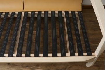 中古　超美品　Cassina(カッシーナ)　ELORO(エローロ)　FY革　本革　洗練されたモダンデザインが格好いい!!メンズライクな空間を演出する2人掛けソファ(2P、二人掛け、クッションソファ、レザーソファ、アームソファ)(定価約170万円)(R-062160)