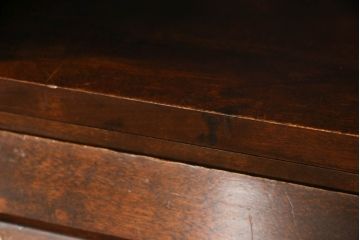 和製ビンテージ　北海道民芸家具　絶版品　収納に便利な本棚付き!!シックなライティングビューロー(簿記机、引き出し、ブックシェルフ、本棚、飾り棚、収納棚、ワークデスク、在宅ワーク、在宅用、ヴィンテージ) (R-062162)