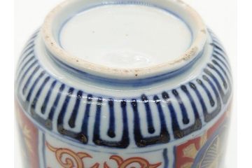 明治期　上手物　伊万里　色絵　お茶の時間を華やかに演出する湯呑み2客セット(大・小)(和食器、茶器、茶道具)(R-062169)