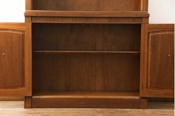 中古　美品　DREXEL HERITAGE(ドレクセルヘリテイジ)　Triune(トライユン)　上品な佇まいのブックケース(シェルフ、本棚、飾り棚、キャビネット、収納棚)(R-062172)