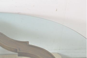 中古　DREXEL HERITAGE(ドレクセルヘリテイジ)　FRANCESCA(フランチェスカ)シリーズ　エレガントなデザインの脚が魅力的なガラス天板のカクテルテーブル(センターテーブル、ローテーブル、リビングテーブル、ガラステーブル)(定価約48万円)(R-062173)