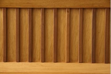 中古　美品　国産家具　和室・洋室どちらにも合う!!和モダンデザインの水屋箪笥(食器棚、収納棚、重ね戸棚、飾り棚、キャビネット)(R-062176)