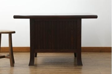 和製ビンテージ　国産民芸家具　和モダンな空間づくりにおすすめの囲炉裏テーブル(ダイニングテーブル、4人掛け、4P、2人掛け、2P、木製火鉢、ヴィンテージ)(R-062184)