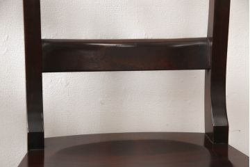 中古　九州民芸家具　すらりと伸びた後ろ脚と滑らかな木肌が上品なラダーバックチェア2脚セット(ダイニングチェア、板座チェア、イス、椅子)(R-062185)