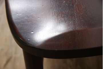 中古　九州民芸家具　すらりと伸びた後ろ脚と滑らかな木肌が上品なラダーバックチェア2脚セット(ダイニングチェア、板座チェア、イス、椅子)(R-062185)