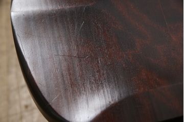 中古　九州民芸家具　すらりと伸びた後ろ脚と滑らかな木肌が上品なラダーバックチェア2脚セット(ダイニングチェア、板座チェア、イス、椅子)(R-062185)
