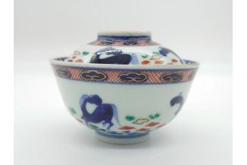 江戸期　萬暦年製　古伊万里　色絵　染付　稀少図柄　馬　3.8寸　約11.5cm　生き生きとした馬の絵付けが魅力の蓋付き茶碗2客セット(和食器、三寸八分)(R-062193)