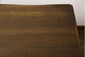 中古　美品　柏木工(KASHIWA)　WILDERNESS(ウィルダネス)　ナラ材　KT14H　美しい杢目とシックな色合いが魅力のダイニングテーブル(4人掛け、4P、6人掛け、6P、食卓)(定価約26万円)(R-062200)