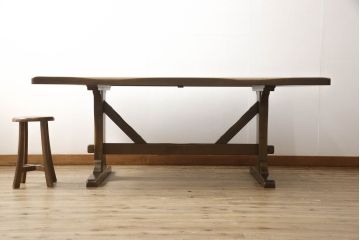 中古　美品　柏木工(KASHIWA)　WILDERNESS(ウィルダネス)　ナラ材　KT14H　美しい杢目とシックな色合いが魅力のダイニングテーブル(4人掛け、4P、6人掛け、6P、食卓)(定価約26万円)(R-062200)