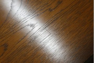 中古　IDC大塚家具取り扱い　加藤木工　Brooks(ブルックス)　サイドボード150　ナラ材　クラシカルな佇まいが美しいリビングボード(戸棚、収納棚、サイドキャビネット)(定価約32万円)(R-062203)