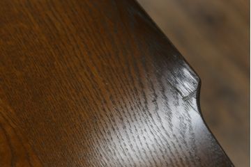 中古　IDC大塚家具取り扱い　加藤木工　Brooks(ブルックス)　サイドボード150　ナラ材　クラシカルな佇まいが美しいリビングボード(戸棚、収納棚、サイドキャビネット)(定価約32万円)(R-062203)