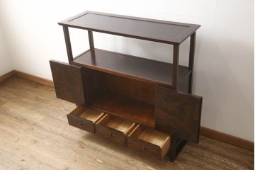 中古　松本民芸家具　美しい木目と品のある佇まいが魅力のG型朝鮮棚(飾り棚、茶棚、茶箪笥、収納棚、戸棚)(定価約46万円)(R-062207)