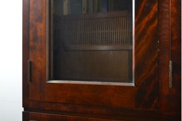 中古　九州民芸家具　洗練された佇まいと大容量の収納力を兼ね備えたシックな食器棚(カップボード、キャビネット、水屋箪笥、収納棚、戸棚、飾り棚)(R-062215)