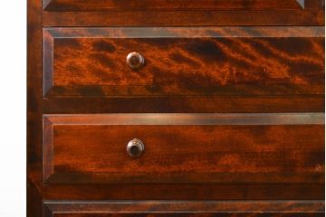 中古　九州民芸家具　美しい木目とシックな佇まいが上品な和タンス(着物箪笥、衣装箪笥、収納たんす、衣装盆、引き出し)(R-062217)