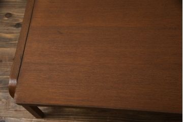 昭和レトロ　木の温もりが感じられる曲げ木のローテーブル(センターテーブル、食卓、座卓、リビングテーブル、作業台)(R-062221)