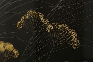 中古　輪島塗り　加治武作　飛び立つ鶴の美しさに目が奪われる衝立て(仕切り、パーテーション、つい立て)(R-062225)