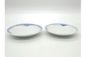 デンマーク　ROYAL　COPENHAGEN(ロイヤルコペンハーゲン)　プリンセス　ブルー　美しいレースの縁取りが優雅さを演出するコーヒーカップ&ソーサーペア(洋食器、C&S)(R-062233)