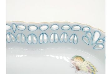 ハンガリー　HEREND HVNGARY ヘレンド　ヴィクトリア　花と蝶　エレガントで高貴な印象のプレート(トレイ、角皿、透かし、ビクトリア)(R-062236)
