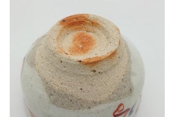 人間国宝　藤本能道　赤絵　ぐい呑み(共箱付き、花文、色絵磁器、作家物)(R-062237)