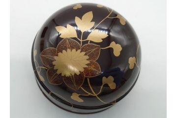 明治期　蒔絵　花唐草　梨地　木製　丁寧な職人技が光る棗(共箱付き、3段、茶道具、漆工芸)(R-062238)
