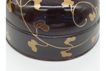 明治期　蒔絵　花唐草　梨地　木製　丁寧な職人技が光る棗(共箱付き、3段、茶道具、漆工芸)(R-062238)