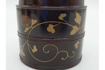 明治期　蒔絵　花唐草　梨地　木製　丁寧な職人技が光る棗(共箱付き、3段、茶道具、漆工芸)(R-062238)