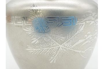 薩摩　谷山正錫　山崎畩五郎　錫製　カコシマ　彫金細工　茶心壷(共箱付き、茶筒、煎茶道具)(R-062239)