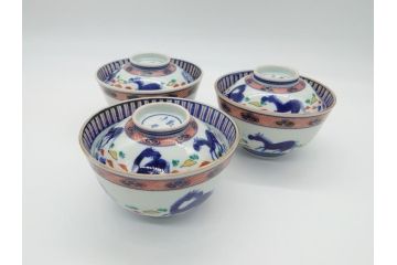 江戸期　萬暦年製　古伊万里　色絵　染付　稀少図柄　馬　3.8寸　約11.5cm　生き生きとした馬の絵付けが魅力の蓋付き茶碗3客セット(和食器、三寸八分)(R-062241)