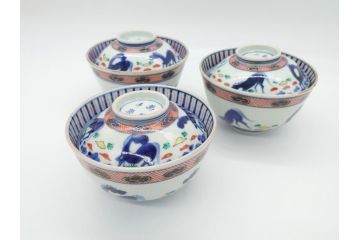 江戸期　大明萬暦年製　古伊万里　色絵　染付　稀少図柄　馬　3.8寸　約11.5cm　生き生きとした馬の絵付けが魅力の蓋付き茶碗3客セット(和食器、三寸八分)(R-062243)