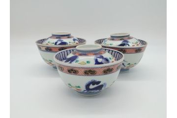 江戸期　大明萬暦年製　古伊万里　色絵　染付　稀少図柄　馬　3.8寸　約11.5cm　生き生きとした馬の絵付けが魅力の蓋付き茶碗3客セット(和食器、三寸八分)(R-062243)