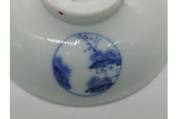 江戸期　古伊万里　大明成化年製　染付　山水文　丸文　3.6寸　約11cm　温かみのあるフォルムが魅力の蓋付き茶碗3客セット(三寸六分、和食器、和皿)(R-062245)