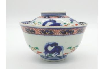 江戸期　萬暦年製　古伊万里　色絵　染付　稀少図柄　馬　3.8寸　約11.5cm　生き生きとした馬の絵付けが魅力の蓋付き茶碗3客セット(和食器、三寸八分)(R-062247)