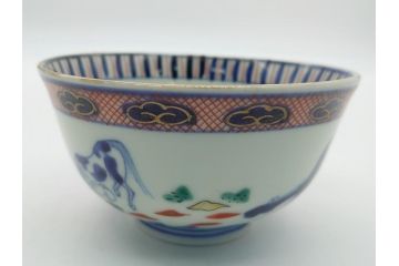江戸期　萬暦年製　古伊万里　色絵　染付　稀少図柄　馬　3.8寸　約11.5cm　生き生きとした馬の絵付けが魅力の蓋付き茶碗3客セット(和食器、三寸八分)(R-062247)