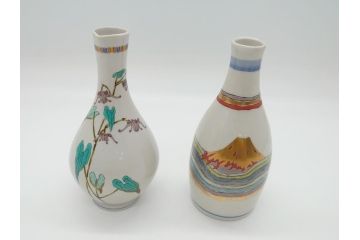 石川県指定無形文化財　武腰潤　九谷焼　色絵　金彩　富士山図　草花文　徳利2点セット(一輪挿し、花器、作家物、共箱無し)(R-062249)