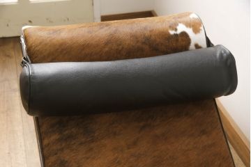 中古　美品　イタリア　Cassina(カッシーナ)　Le Corbusier(ル・コルビュジエ)　LC4　スタイリッシュで洗練された大人の空間を演出するシェーズロング(寝椅子、カウチ)(定価約92万円)(R-062252)