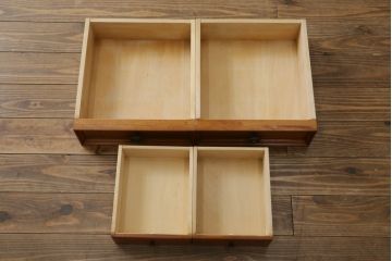中古　横浜クラシック家具　ダニエル(Daniel)　スパニッシュシリーズ　S-301　艶のある木肌と品のある佇まいが美しいライティングビューロー(簿記机、ワークデスク、収納棚、戸棚、キャビネット、引き出し、在宅ワーク用、在宅用)(R-062262)