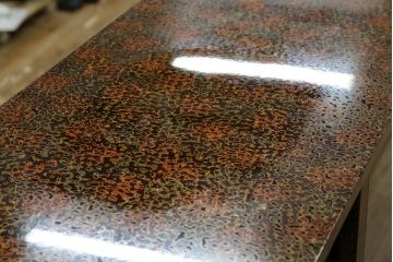 中古　超美品　津軽塗り　漆塗り　内部桐材　唐塗りの模様がレトロでお洒落!!和モダンな空間のアクセントになるサイドボード(サイドキャビネット、収納棚、戸棚、リビングボード、違い棚、飾り棚、茶箪笥)(定価推定約100万円)(R-062263)