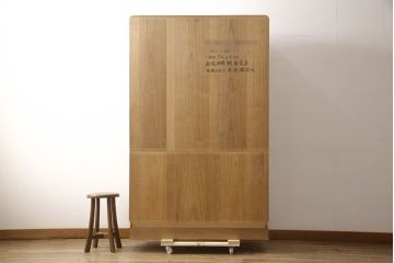 中古　伝統工芸士　吉沢昭次作　上品なデザインの金具が魅力の加茂総桐箪笥(総桐たんす、着物箪笥、衣装箪笥、和タンス、引き出し)(R-062264)