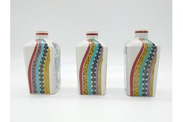 石川県指定無形文化財　武腰潤　九谷焼　色絵　春　秋　冬　角徳利　花瓶3点セット(一輪挿し、景色、風景、図変わり、花器、作家物、共箱無し)(R-062267)