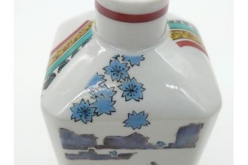 石川県指定無形文化財　武腰潤　九谷焼　色絵　春　秋　冬　角徳利　花瓶3点セット(一輪挿し、景色、風景、図変わり、花器、作家物、共箱無し)(R-062267)