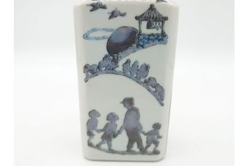 石川県指定無形文化財　武腰潤　九谷焼　色絵　春　秋　冬　角徳利　花瓶3点セット(一輪挿し、景色、風景、図変わり、花器、作家物、共箱無し)(R-062267)