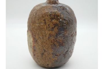 横山直樹　備前焼　自然練込　徳利(共箱付き、とっくり、酒器、花瓶、花器、作家物)(R-062276)